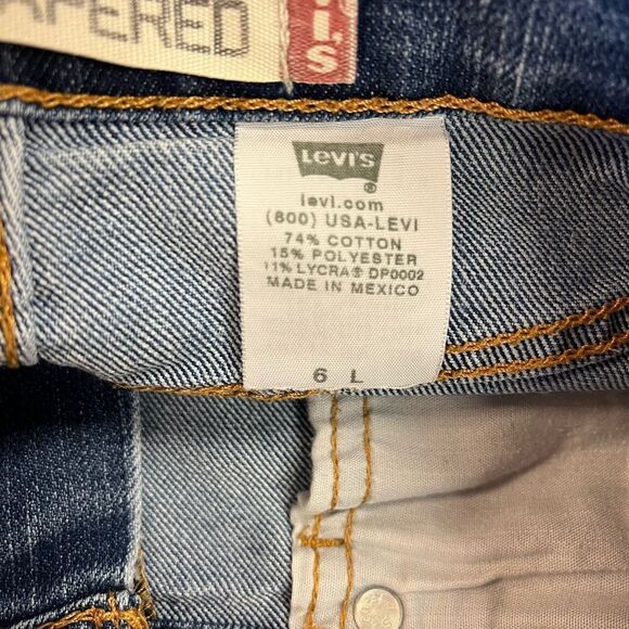 Levi’s 512 Lace Trim Shorts sz 6L EUC - Picture 5 of 5